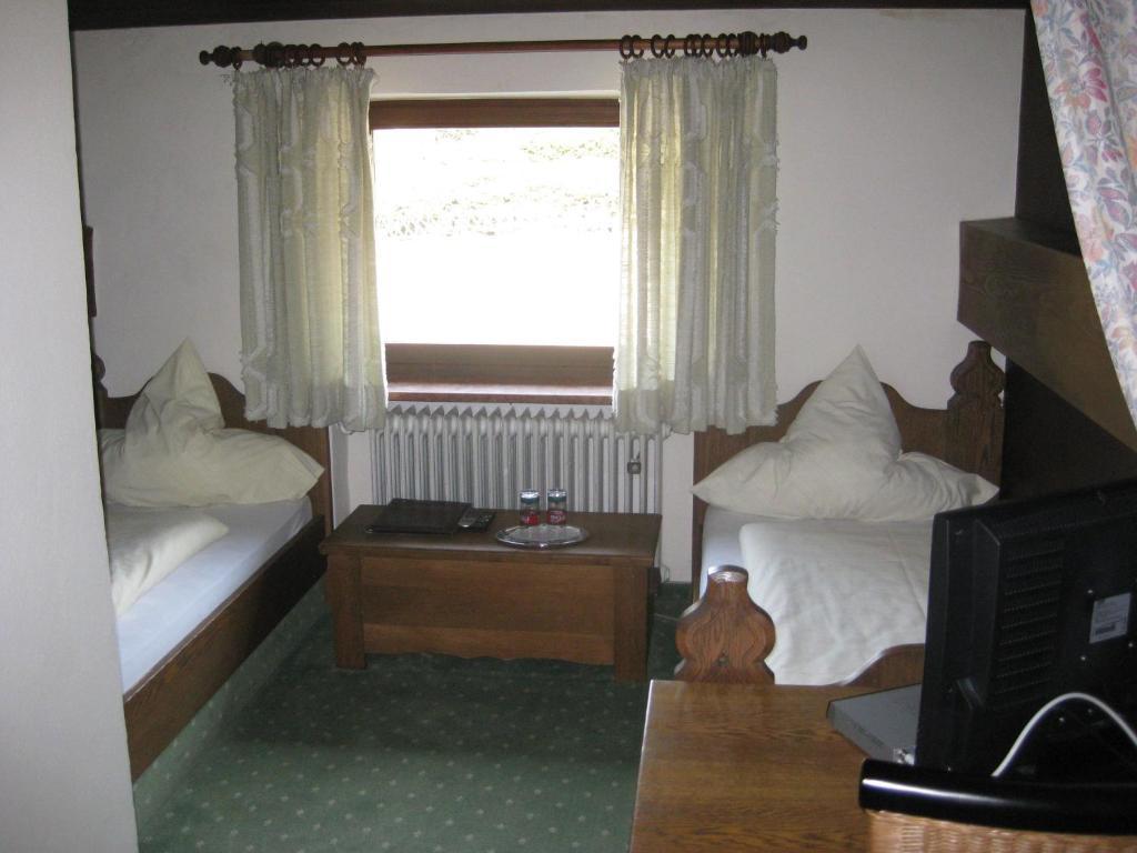 Panoramahotel Karwendelhof Wallgau Rum bild